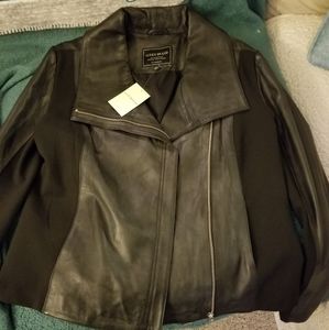 BRAND NEW, never worn Lucky Brand leather jacket